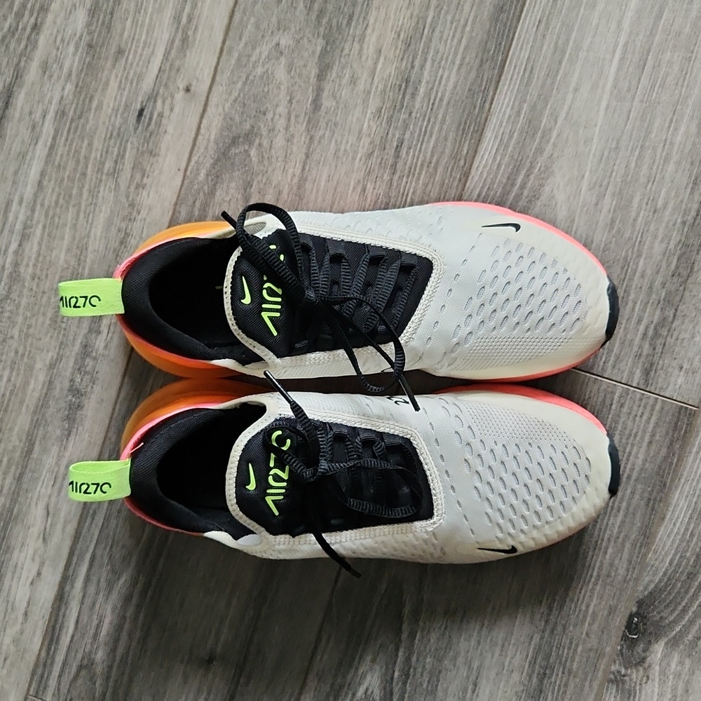 Nike air 270